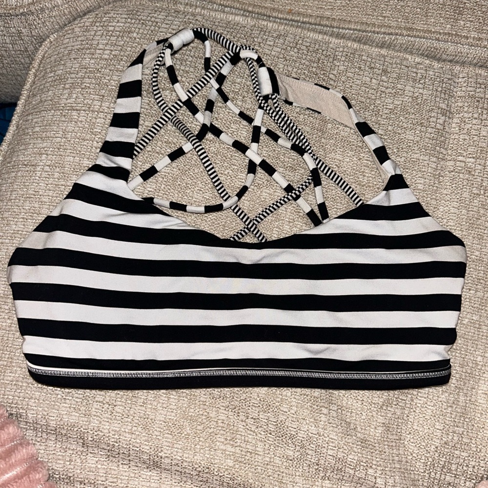 Lululemon sports bra